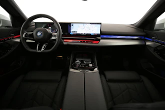 https://vehicle.imgix.net/4306557/a51da701-2354-4d71-b136-2b48436efb6b.jpg