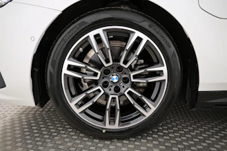 https://vehicle.imgix.net/4306557/c43d0932-2722-43fb-8f61-b1f742c28be0.jpg