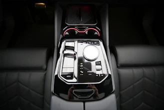 https://vehicle.imgix.net/4306557/f4bd696a-66fb-48f0-a036-6babe94b3b11.jpg