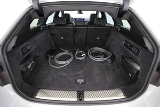 https://vehicle.imgix.net/4306557/ff604517-6d43-4ca5-be63-acdc95f1ea48.jpg
