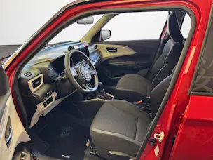 Suzuki Swift 1.2 Sakura Top Hybrid