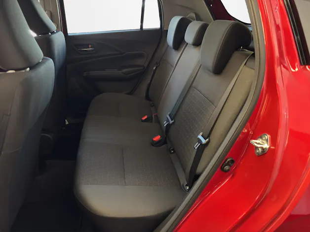 Suzuki Swift 1.2 Sakura Top Hybrid