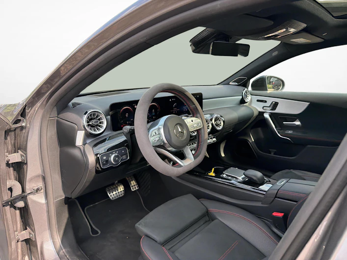image du véhicule MERCEDES-BENZ A 250