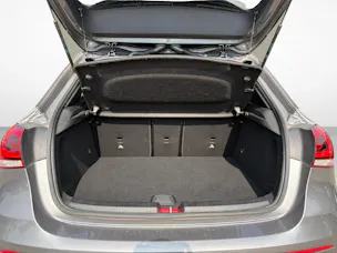 Mercedes-Benz A 250 e AMG Line