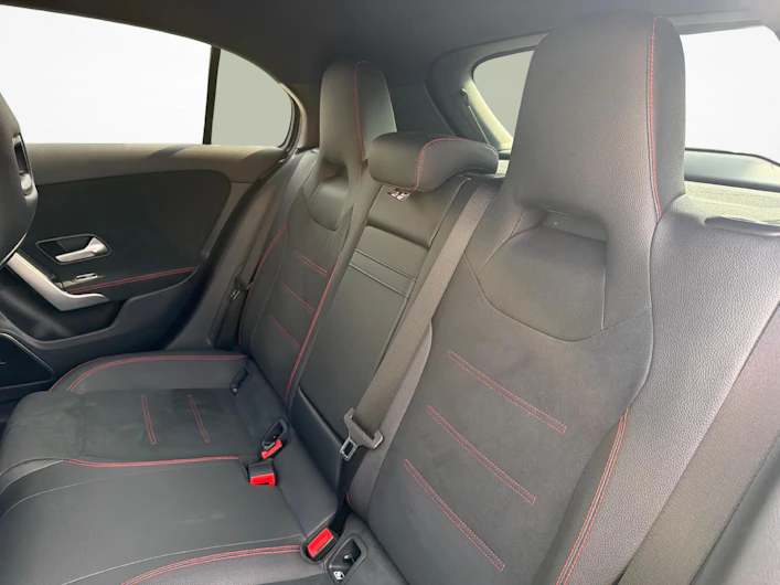 image du véhicule MERCEDES-BENZ A 250