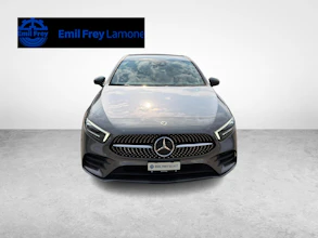 https://vehicle.imgix.net/4306592/f4493b3f-a3d4-4f28-8465-d8af88be4b84.jpg