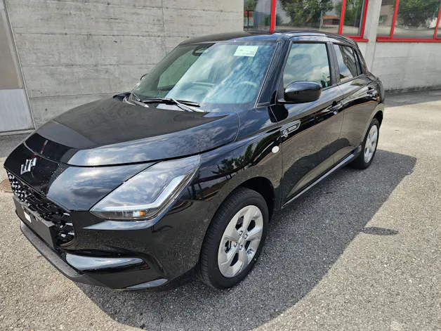 Suzuki Swift 1.2 Sakura Hybrid 4x4
