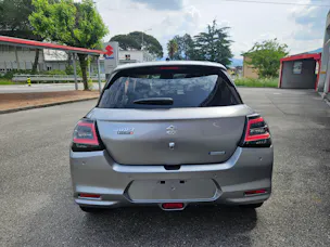Suzuki Swift 1.2 Sakura Hybrid