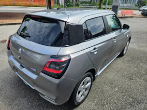Suzuki Swift 1.2 Sakura Hybrid