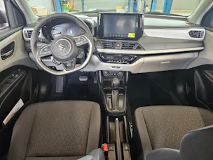 Suzuki Swift 1.2 Sakura Hybrid