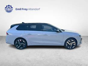 https://vehicle.imgix.net/4306665/32f0a27f-b63b-494f-b414-9e01b134d42b.jpg