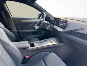 https://vehicle.imgix.net/4306665/44828103-da2a-4ebe-ae93-04ac64f951b2.jpg