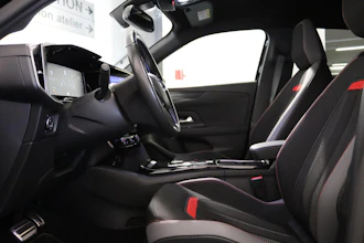 https://vehicle.imgix.net/4306707/8ae88638-27f5-47aa-9d7a-451ca150083f.JPG