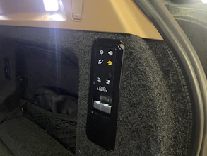 https://vehicle.imgix.net/4306721/8790f14f-aaf1-452a-a361-932a4bc50ae3.jpg
