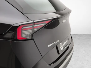 https://vehicle.imgix.net/4306762/2919f04a-7365-41c6-88fa-a9cf8ddb194f.jpg