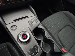 Fahrzeugbild KIA Sportage 1.6 T-GDi Hybrid Style