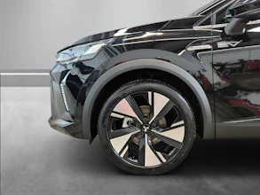 https://vehicle.imgix.net/4306768/a65f8148-1a5f-4df6-823b-bf30dfa90393.jpg