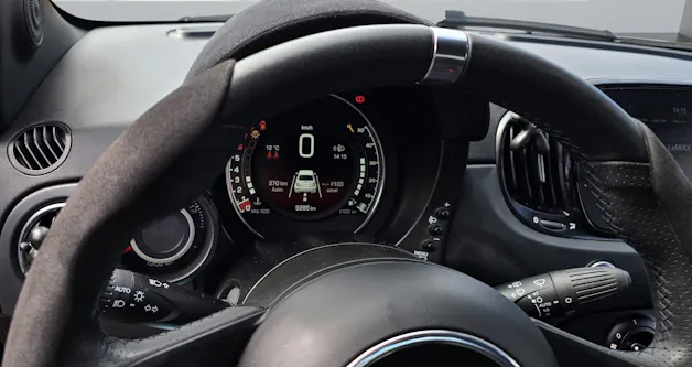 Fiat 595 Abarth 1.4 T-Jet 165