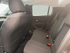 https://vehicle.imgix.net/4306791/1170d859-797f-484e-8e1d-74357d91d97b.jpg