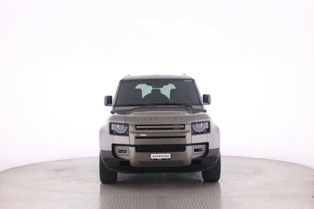 Land Rover Defender 110 3.0 D I6 300 X-Dynamic HSE