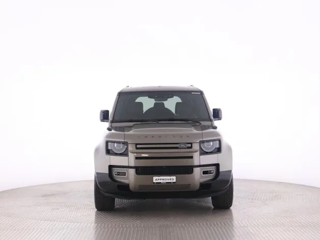 Land Rover Defender 110 3.0 D I6 300 X-Dynamic HSE