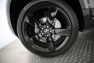 Fahrzeugbild LAND ROVER Defender 110 3.0 D I6 300 X-Dynamic HSE