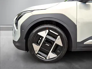 Kia EV3 81 kWh Earth+