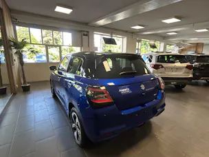 Suzuki Swift 1.2 Sakura Top Hybrid