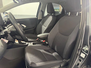 https://vehicle.imgix.net/4306834/5c3b936e-529d-44cc-8cb9-d62a1855c433.jpeg
