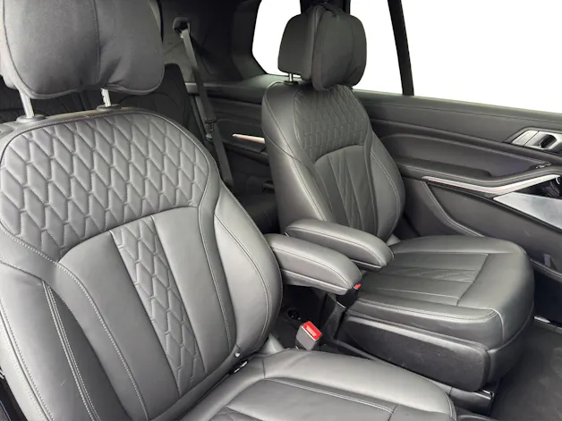 BMW X7 M60i