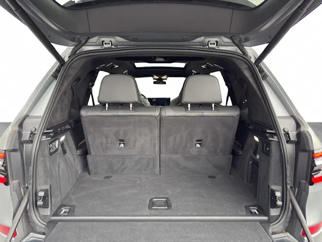 BMW X7 M60i