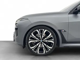 BMW X7 M60i