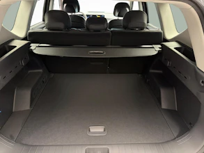 https://vehicle.imgix.net/4306849/c1f6f5a8-f69c-4dae-bbdf-49b434821df3.jpg