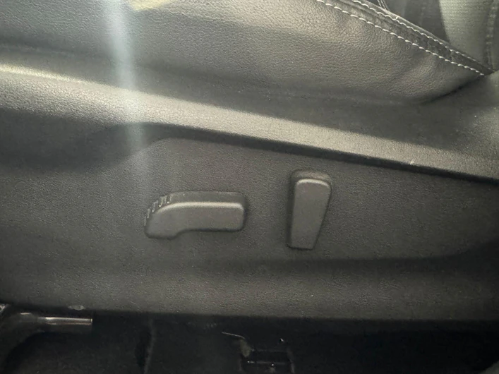Fahrzeugbild SUBARU FORESTER