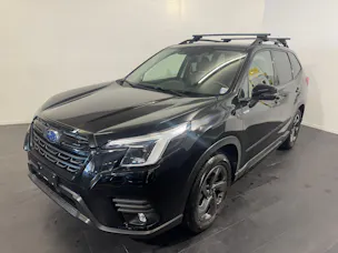 Subaru Forester Station 2.0i e-Boxer Black Edition