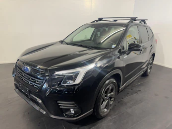 image du véhicule SUBARU Forester Station 2.0i e-Boxer Black Edition image du véhicule SUBARU Forester Station 2.0i e-Boxer Black Edition