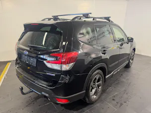 Subaru Forester Station 2.0i e-Boxer Black Edition