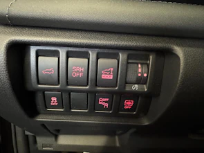 Fahrzeugbild SUBARU Forester Station 2.0i e-Boxer Black Edition
