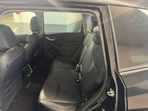 Fahrzeugbild SUBARU Forester Station 2.0i e-Boxer Black Edition