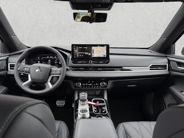 MITSUBISHI OUTLANDER 15