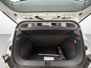 https://vehicle.imgix.net/4306868/23a1a42e-9699-42ee-8e98-59b2ac79ea7d.jpg
