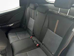 Lexus LBX 1.5 Hybrid Cool AWD