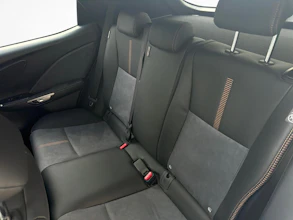 https://vehicle.imgix.net/4306892/1542b01e-6813-4ffd-88ee-4f7fab4f1ff4.jpg