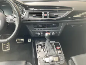 Audi RS6 Avant 4.0 V8 TFSI quattro T-Tronic