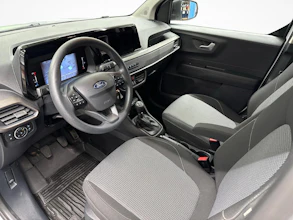 https://vehicle.imgix.net/4306980/7a838286-c3c0-4c15-a4fa-2cdb4478af35.jpg