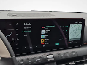 https://vehicle.imgix.net/4307040/2f4483f8-d91c-4ede-ae7c-2b27e2a0fe33.jpg