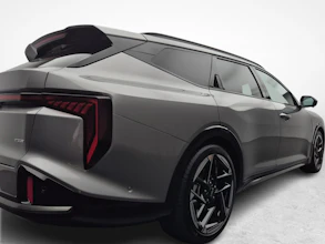 https://vehicle.imgix.net/4307040/341336aa-d2e7-43f9-a83f-1d3b3ac4b8bd.jpg