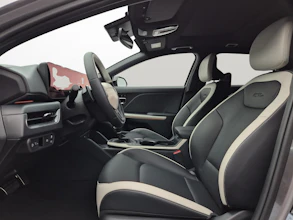 https://vehicle.imgix.net/4307040/df098af4-2540-4bf0-960b-c18bee6e01ba.jpg