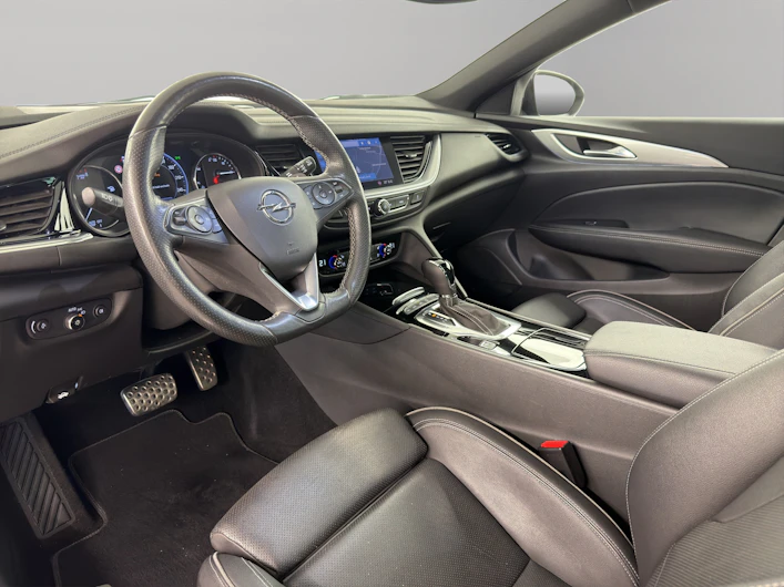 Fahrzeugbild OPEL INSIGNIA