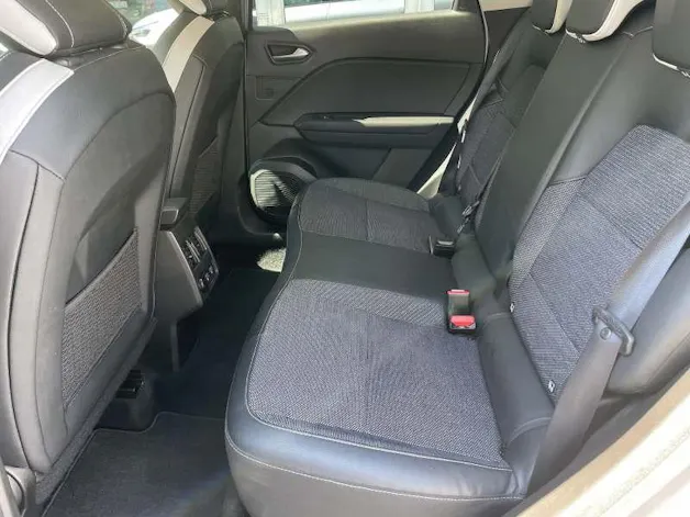 Renault Captur 1.3 TCe 140 Intens EDC